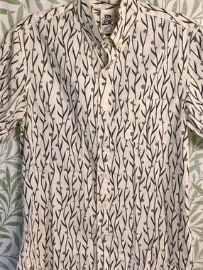 Casual Button-Down Shirt — Cream with Navy Vine Print